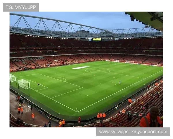 萨卡右路内切兜射得手，阿森纳一脚点亮酋长球场