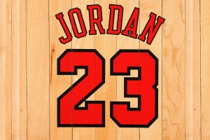 开云体育登入-教练战术：新任主帅首战战术调整获球迷与媒体热议，足球教练战术大师