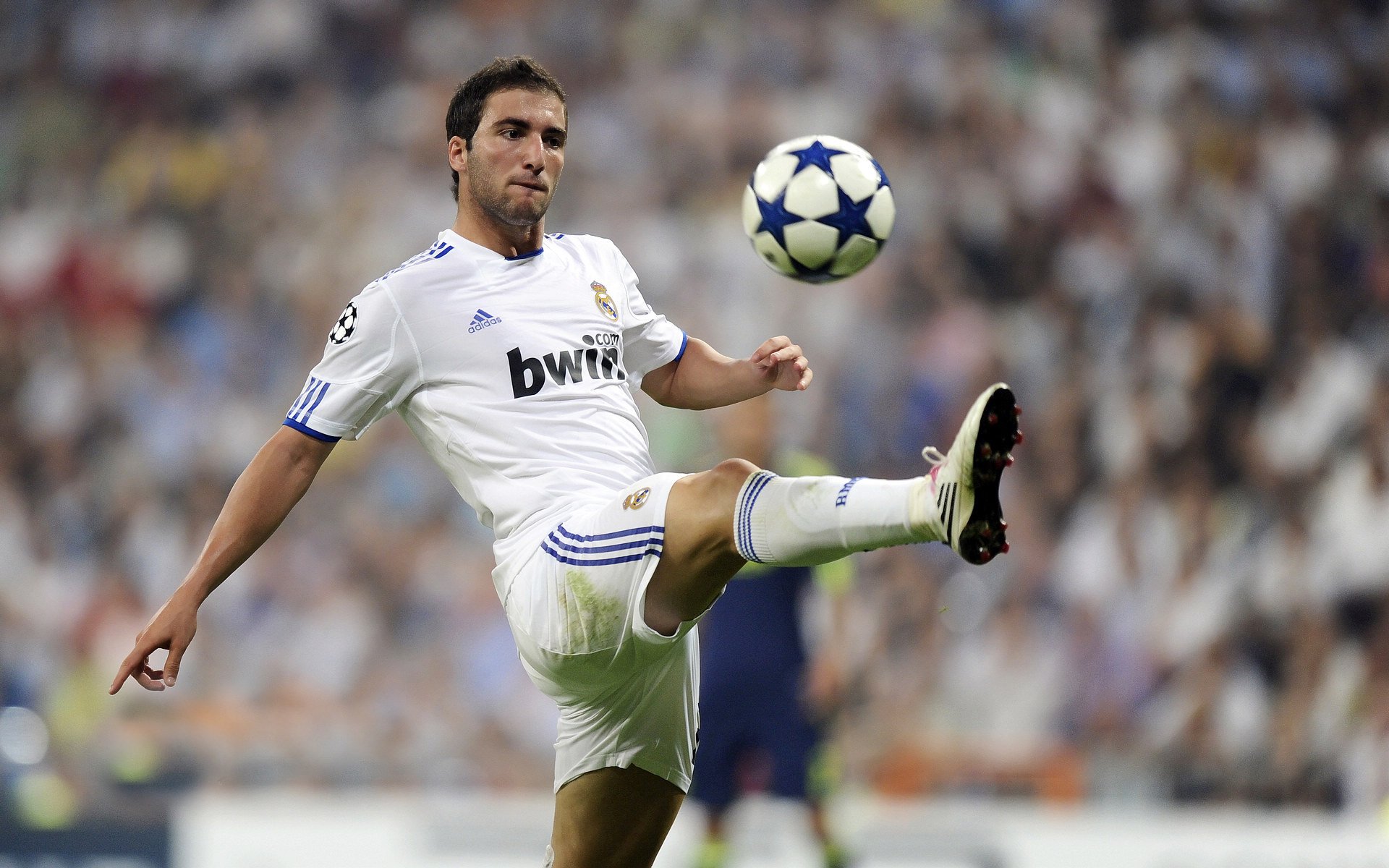 世界杯逆转奇迹：英雄在最后一刻崛起，世界杯经典逆袭